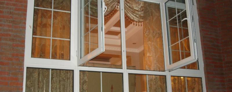 冬天屋里窗户上都是水怎么解决 冬季屋里窗户总是有水怎么办