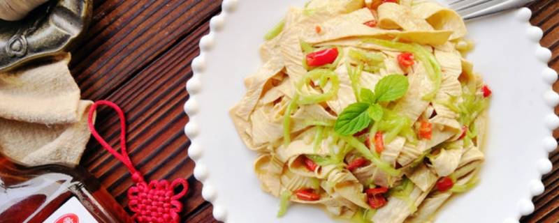 腐竹和豆皮的区别是什么 腐竹和豆皮的区别是什么呢