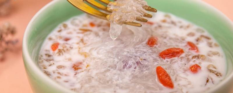炖燕窝用冷水还是热水（炖燕窝的正确方法燕窝怎么炖）