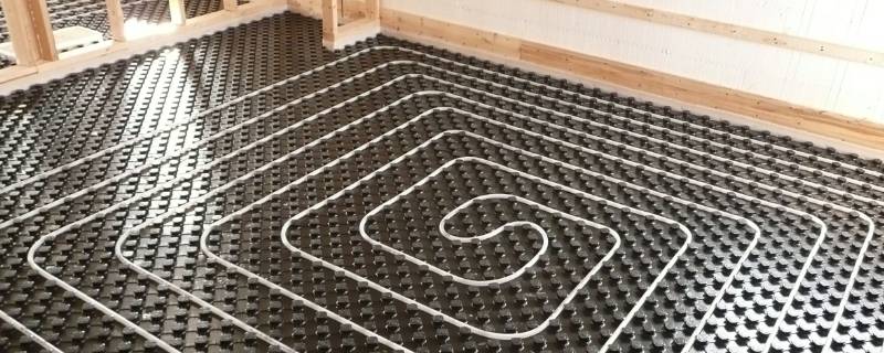 地暖不用怎么把水放干净（水地暖不用了怎么把水放出来）