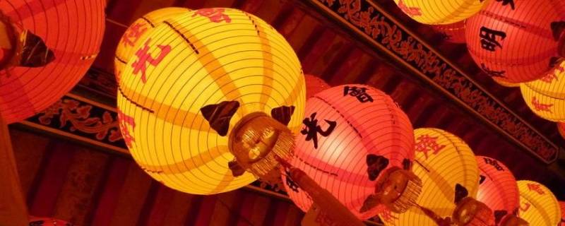 灯笼的寓意和象征（关于灯笼的诗句）