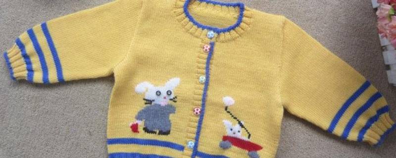 开水烫毛衣几分钟缩水（衣服大了开水烫能缩小吗）