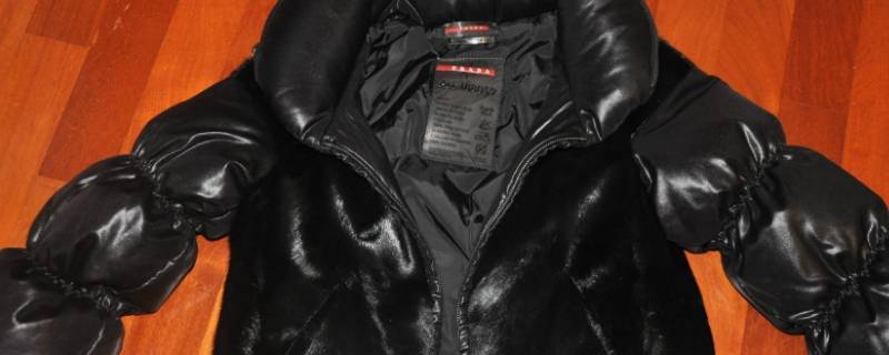 为什么羽绒服洗了就不暖和了（为什么羽绒服洗了就不暖和了呢）