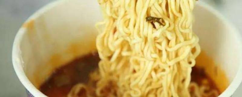 泡面盒子能放入微波炉加热吗（泡面盒子能放入微波炉加热吗视频）