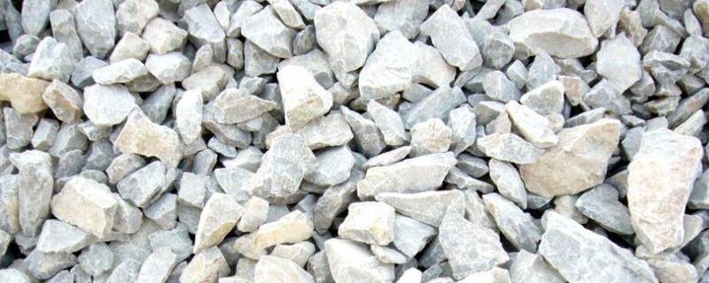 工业炼铁石灰石的作用 工业炼铁石灰石的作用初三