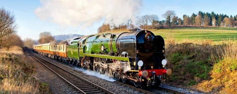 火车动力靠什么(绿皮火车动力靠什么)