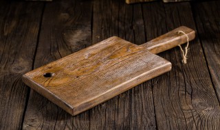 砧板首次使用可以用猪油保养吗 砧板首次使用可以用猪油保养吗