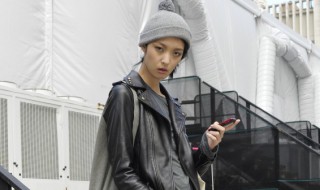 皮风衣可以熨烫吗（皮风衣可以熨吗?）