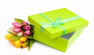 七七送老婆什么好（七夕送老婆什么好）