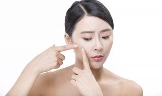 怎么让自己的皮肤变白（怎么让自己的皮肤变白变嫩）