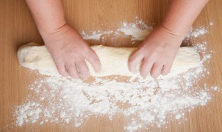 酵母发面可以放冰箱吗（酵母发面可以放冰箱吗?）