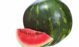 整个西瓜可以放冰箱吗（一整个西瓜能不能放冰箱）