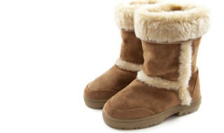 皮毛一体的雪地靴怎么清洗 皮毛一体的雪地靴怎么清洗保养