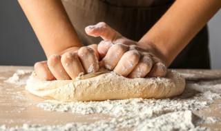 面团能放冰箱发酵吗（面团发酵好能放冰箱吗）