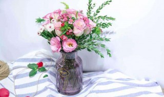 插花作品的养护方法（插花作品的养护方法有哪些）