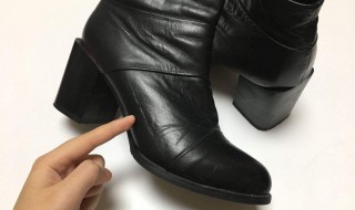 皮靴刮花怎么处理（皮靴刮花怎么处理好）