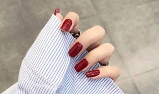 没有卸甲油怎么卸指甲 没有卸甲油怎么卸指甲贴片