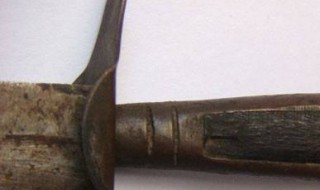 匕首锈迹怎么处理（匕首生锈怎么去除）