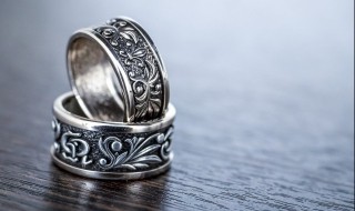 银戒指粗糙怎么处理（银戒指粗糙怎么处理掉）