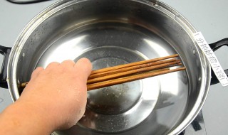 锅盖玻璃发霉怎么处理（玻璃锅盖发霉了怎么办）