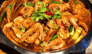 做大虾时虾头怎么处理（虾头怎么办）