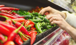 干辣椒有霉味怎么处理（干辣椒有霉味怎么去除）