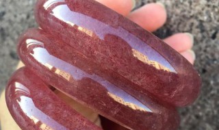 草莓晶深色好还是浅色 草莓晶深色好还是浅色好