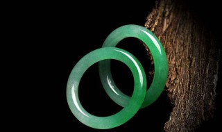 玉镯被刮黑了的怎么处理（玉镯子划了一块黑线怎么办）