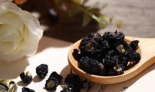 黑枸杞不适宜人群（男人喝枸杞水能提高性功能吗）