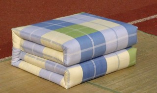 叠被子技巧（叠被子技巧豆腐块）