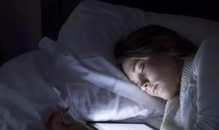 带妆睡觉有什么危害（带妆睡觉有什么危害吗）