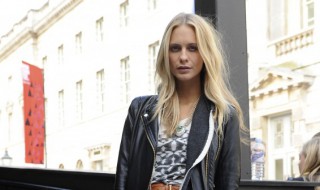 羊皮泛白怎么处理（羊皮泛白怎么处理干净）