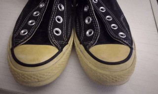 鞋底腐蚀怎么处理（鞋底腐蚀什么原因）