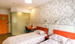 乳胶漆如何做布丁墙（乳胶漆如何做布丁墙视频）