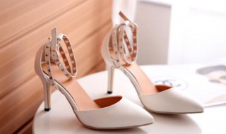 凉鞋有气味怎么处理 凉鞋有气味怎么处理好