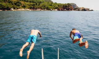 泳裤的洗涤方法（泳裤的洗涤方法图解）