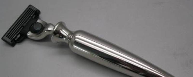 吉列手动剃须刀可以带上飞机吗（吉列手动剃须刀能带上飞机吗）