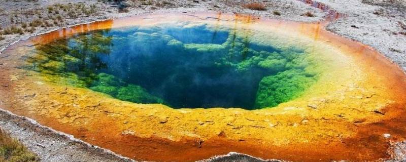 黄石公园在美国的哪个州 美国黄石公园的地理位置