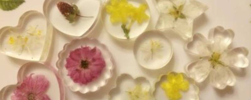 水晶滴胶如何快速凝固 水晶滴胶快速凝固是什么原因