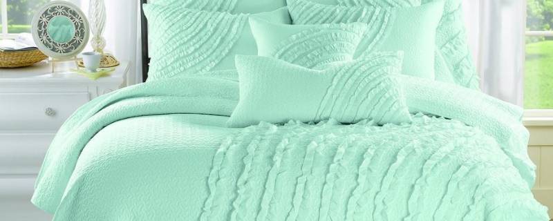 如何释放被子的静电（怎么消除被子的静电急急急急）