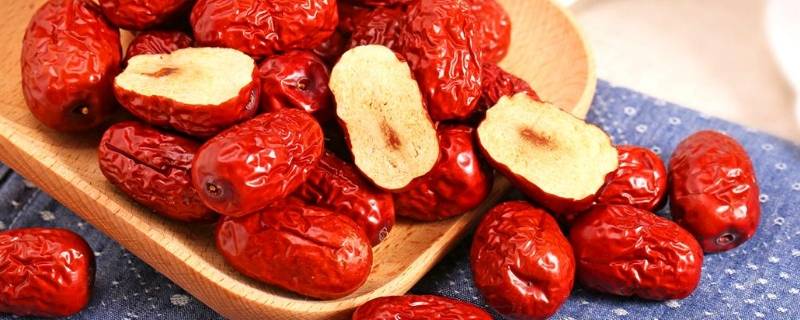 泡完水的红枣还有营养吗（泡完水的大枣还有营养吗）
