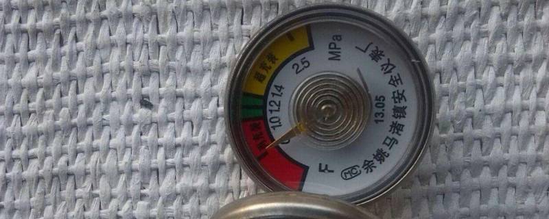 灭火气压表什么颜色表示正常（灭火气压表的指针在什么范围内是可使用的）