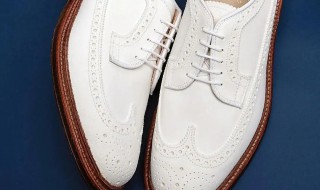 白皮鞋刮破皮了怎么办 白皮鞋刮破皮了怎么修复