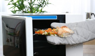 微波炉怎么设置时间（微波炉怎么设置时间和日期）